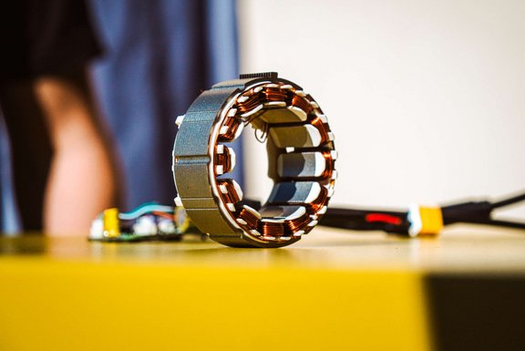 showing an open hub motor